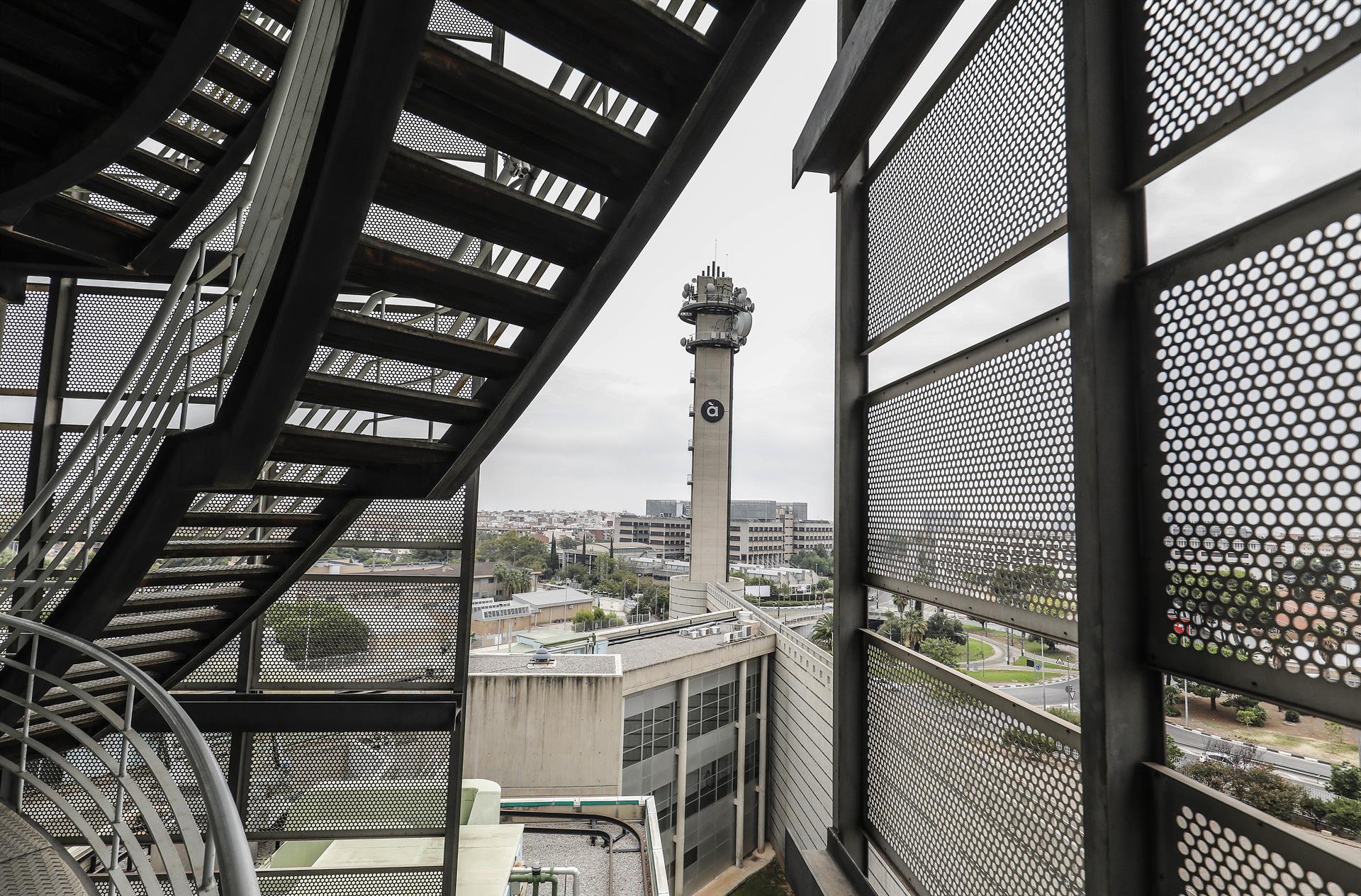 Edificio de la sede de la televisión valenciana À Punt. Foto: ROBER SOLSONA (EP)  - 
