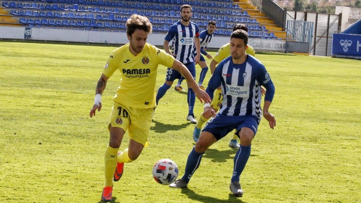 Golpe de efecto del Villarreal B en El Collao, que se sitúa tercero en la clasificación

