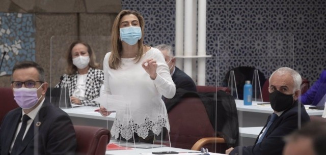 La oposición pide a Miras un rescate que palie las pérdidas de la hostelería, el turismo y el comercio