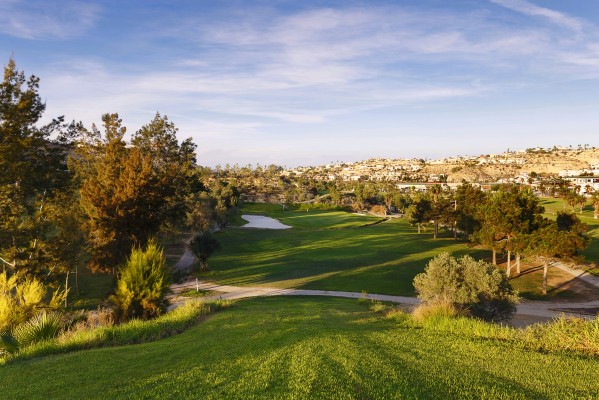 Los campos de golf denuncian estar cerrados mientras se permiten otras actividades de ocio
