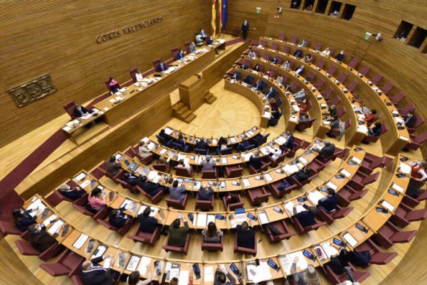 Les Corts celebran su primer pleno desde diciembre con control al Consell
