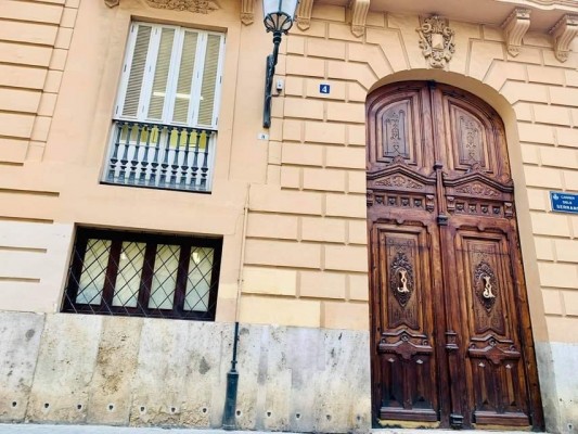 València, la ciudad de las puertas 
