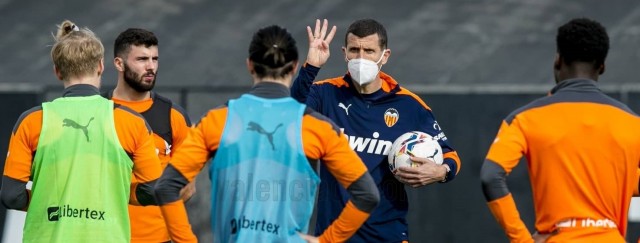 Reencuentro con Marcelino con los fichajes de fondo