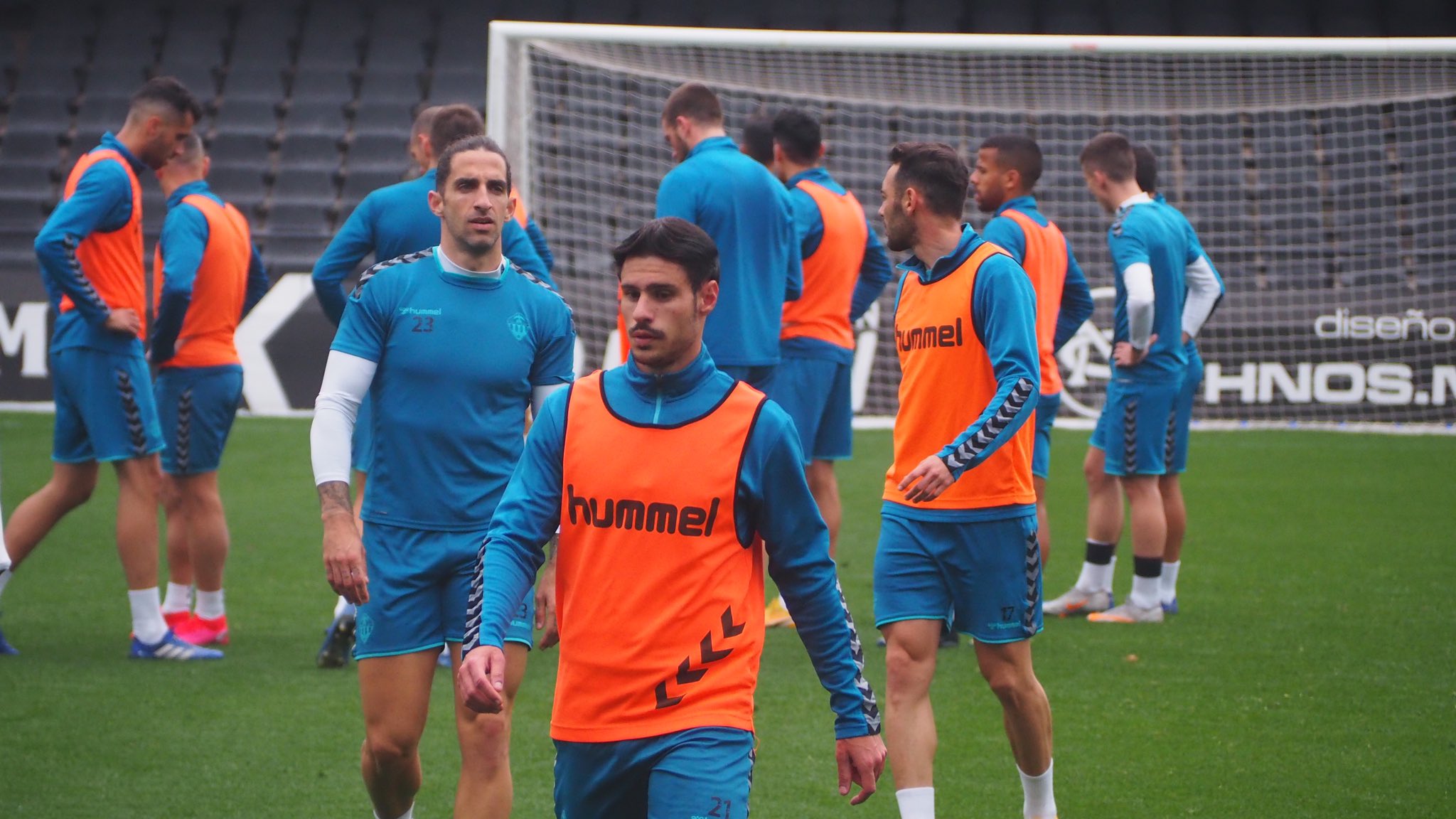 El Castellón busca aire ante un Mirandés en racha