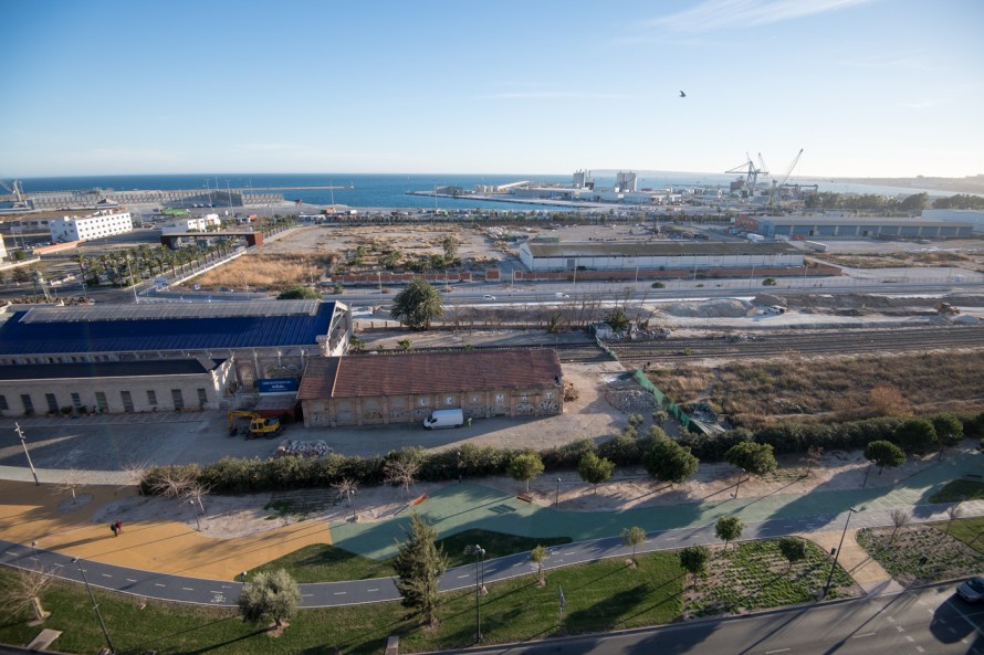 Alicante y Adif amplían el pacto sobre las vías de Benalúa con otros 3.000 m² de zona verde