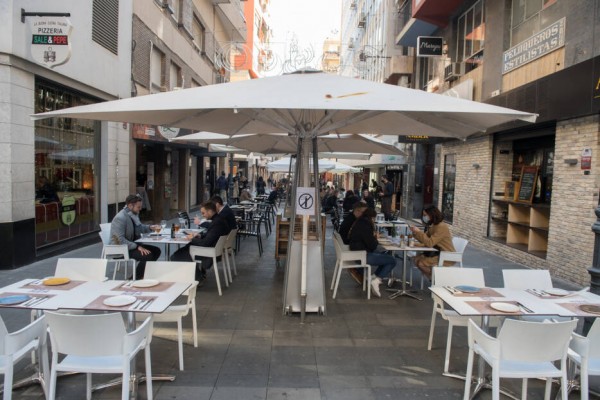 El bono gastronómico de Alicante: 25 euros para que la hostelería ingrese al menos 400.000