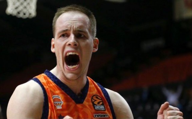 El Valencia persigue su duodécimo triunfo seguido para mirar arriba