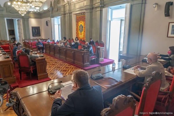 Hacienda rechaza las alegaciones de UGT, Junta de Cofradías y Plataforma Virgen de la Caridad a los presupuestos