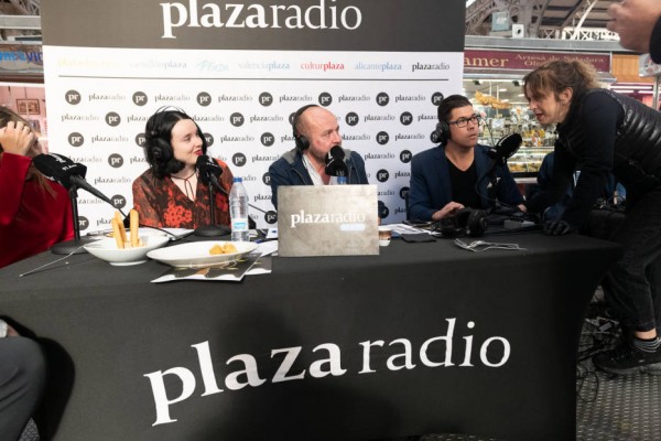 ¡La radio sigue viva!