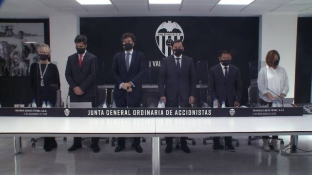 El juzgado admite a trámite una demanda de Libertad VCF contra la gestión de Peter Lim