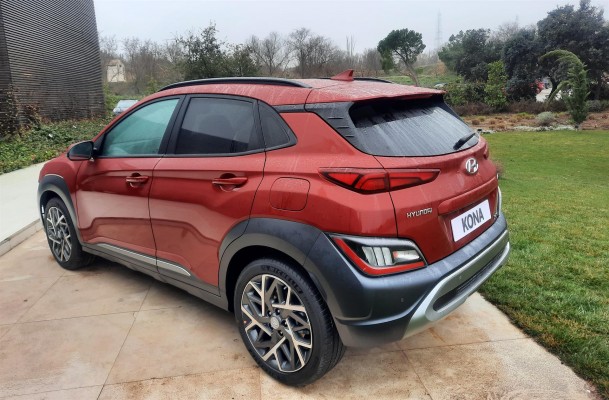 Hyundai actualiza el Kona, su modelo más vendido en España en 2020