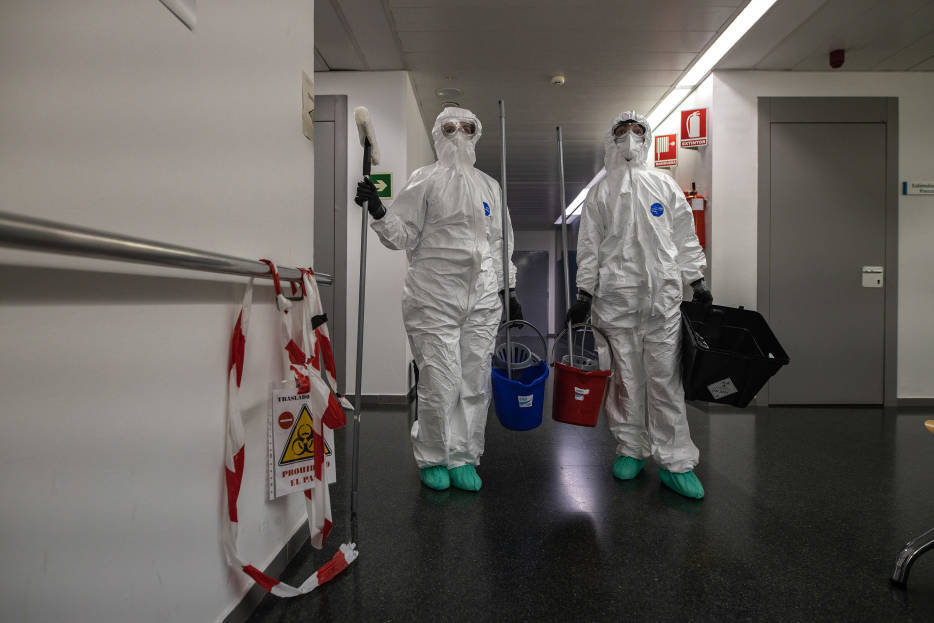 Las limpiadoras sanitarias piden que se les reconozca la covid como enfermedad profesional