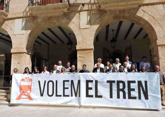 Las Marinas y La Safor se manifiestan este viernes por el tren Gandia-Dénia-Alicante