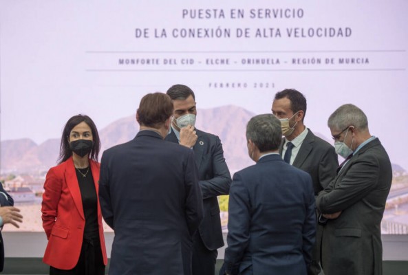 Adif licita el contrato para la estación eléctrica del tramo La Encina-Xàtiva del AVE