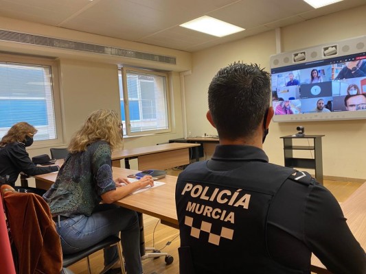 El proyecto europeo Urbact Innovator estudia la manera de mejorar el servicio de la Policía Local