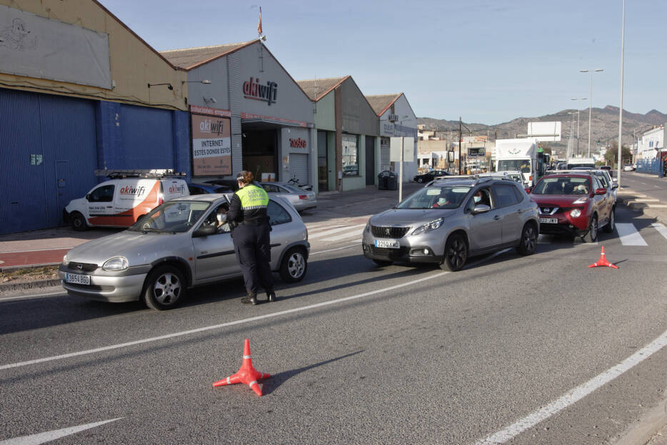 Castelló mantiene las medidas 'anticovid' y acuerda reforzar el dispositivo especial de fin de semana   
