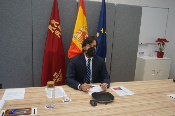 Un futuro laboral incierto: la patronal espera una mejora de la pandemia y los sindicatos apuntan a proteger a los más vulnerables