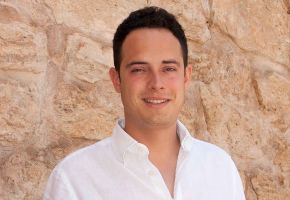El juez dicta orden de alejamiento para el edil de Santa Pola detenido por malos tratos a su pareja