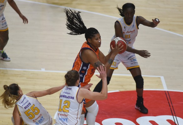 La defensa como seña de identidad del Valencia Basket en la Liga Femenina Endesa
