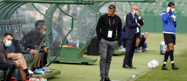 Elche cruza ecuador de la competición en caída libre y con muchas dudas
