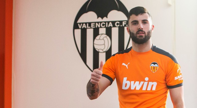Ferro, Oliva y Cutrone, a la espera de las PCR para entrenar con el grupo