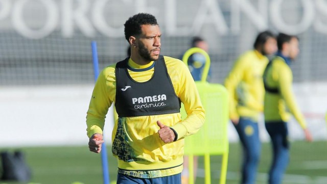 
Llegadas de Capoue y Ratiu, y la salida de Chakla, movimientos del Villarreal