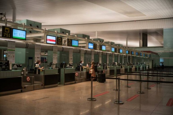 ¿Otra vez tarde? El Gobierno se plantea cancelar los vuelos con Latinoamérica por la cepa brasileña