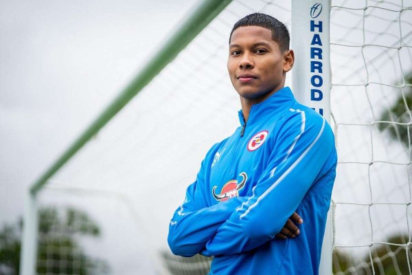 El Hércules cierra el mercado con el traspaso de Pedro Torres y la cesión de Darren Sidoel