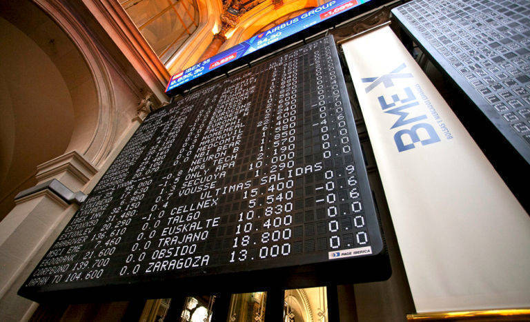  El Ibex 35 sube un 0,52% al cierre, al filo de los 7.800 puntos