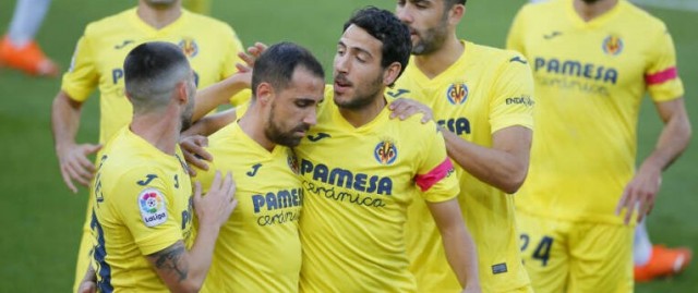Alcácer, trece goles en un año en el Villarreal pese a las lesiones