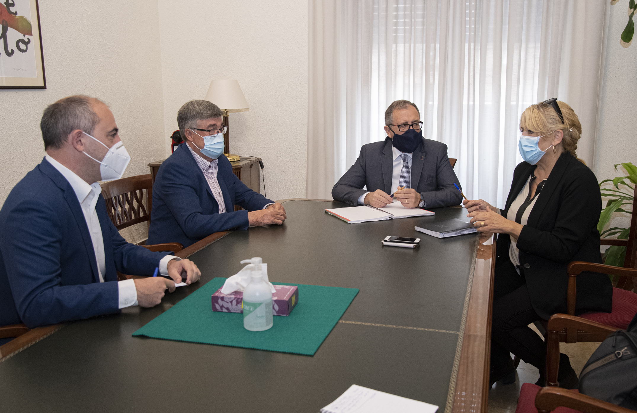 La Diputación y el Consell planean elaborar un estudio sobre la escasez de vivienda en el interior