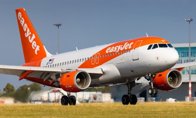 Easyjet despide a nueve empleados de Alicante-Elche en su plan de reorganización

