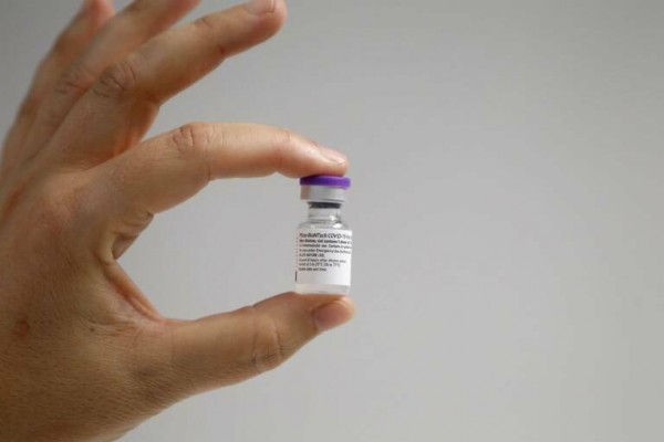 La UE regula el control sobre las exportaciones de las vacunas contra la pandemia
