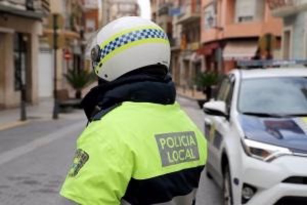 Desalojan una fiesta de cumpleaños en Cullera en la que participaban 11 personas