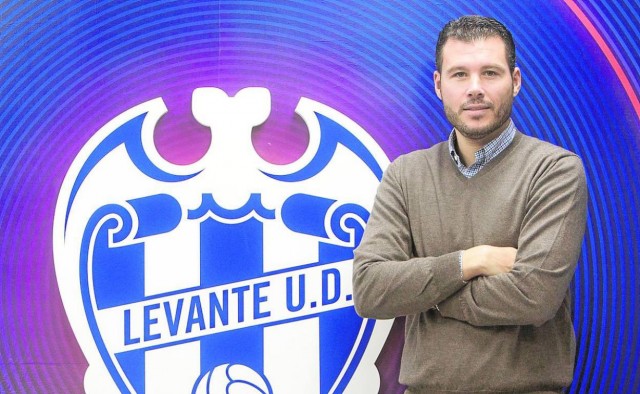 David Navarro: 