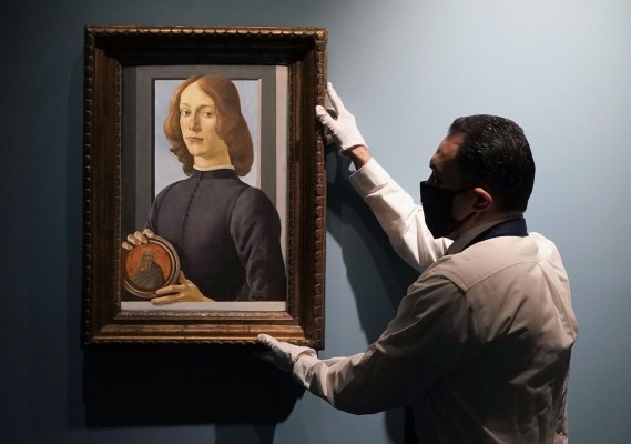 El espectáculo llega también a las subastas de arte antiguo 
 