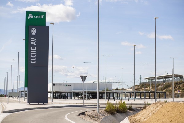 Por qué la estación de AVE de Elche está en Matola 