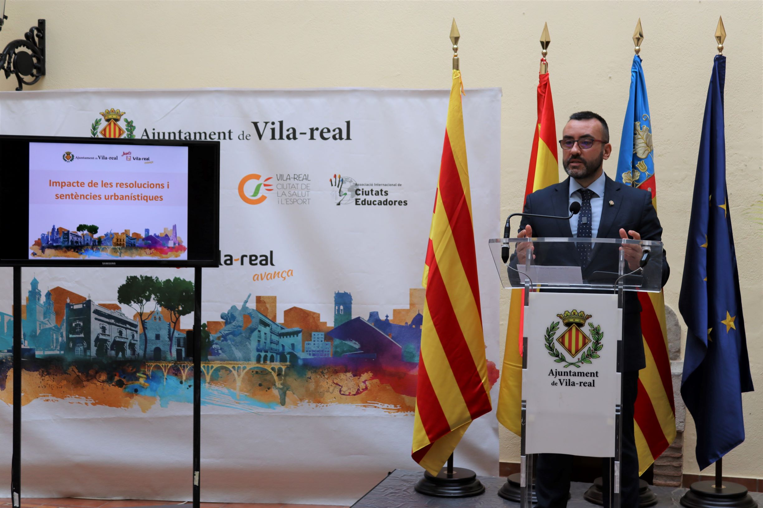 El presupuesto anual de Vila-real pasará de los 47,7 millones previstos a 51,3 por las alzas salariales y pleitos urbanísticos