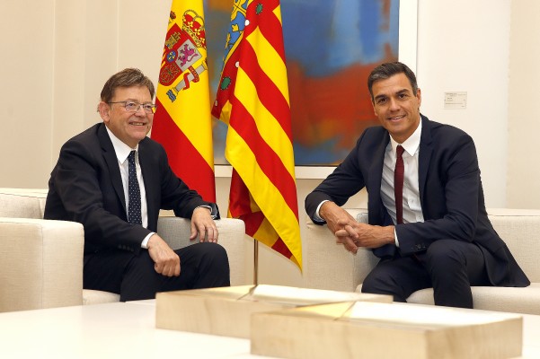 Sánchez, Puig y Ábalos montan una inauguración en Elche en pleno semiconfinamiento
