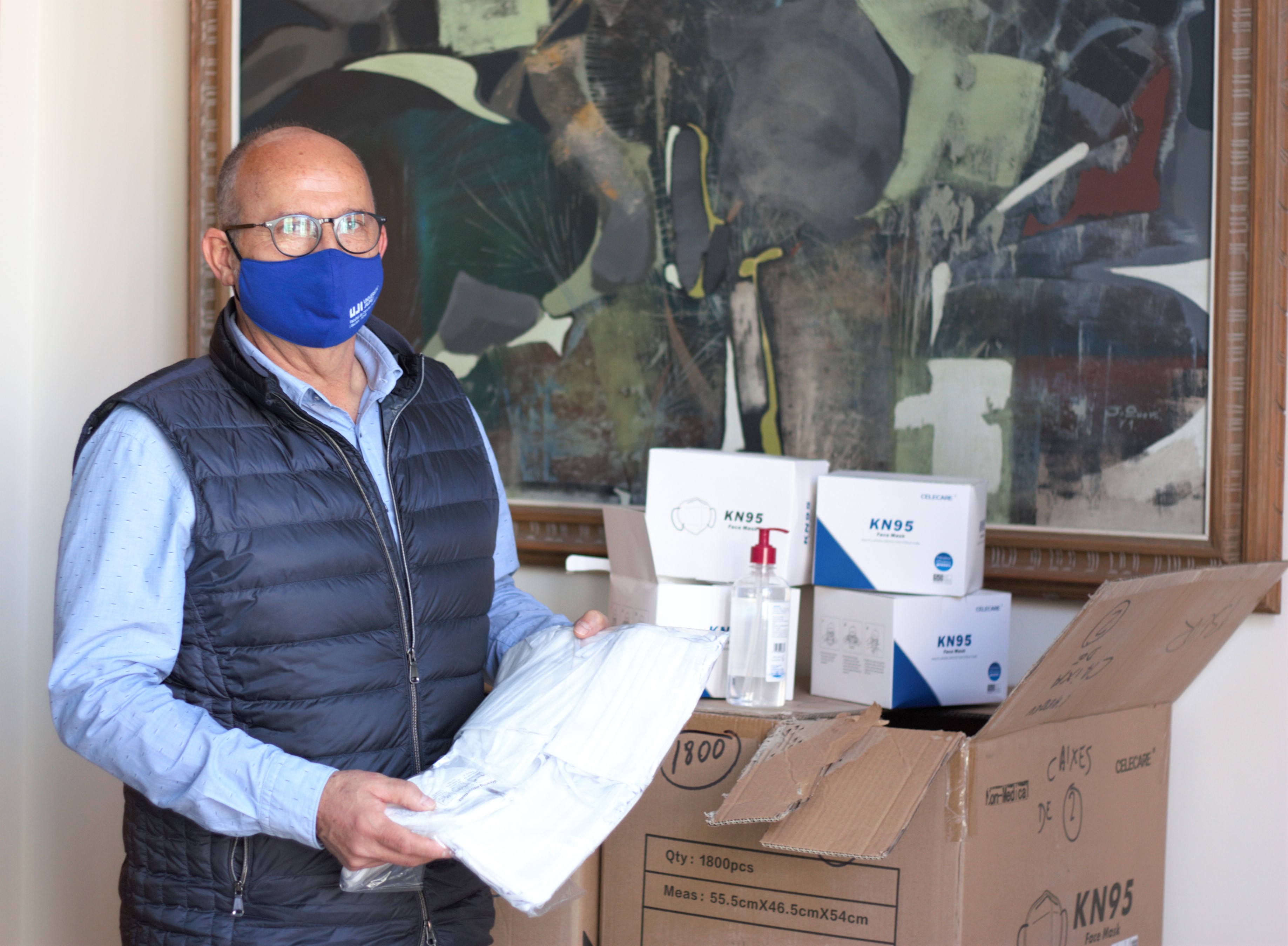 Burriana reparte cerca de 12.000 mascarillas en los centros educativos del municipio