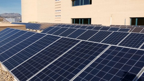 La UMH prepara el desembarco de plantas fotovoltaicas en los cuatro campus por 7 millones de euros