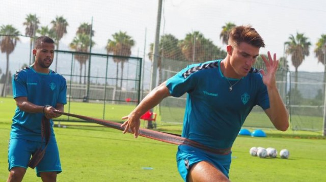 El UCAM CF logra la cesión de Jordi Sánchez, delantero del Castellón