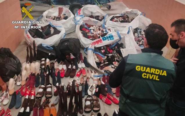 Detenido un hombre por robar 2.500 pares de zapatos en una empresa de la Vall d'Uixó