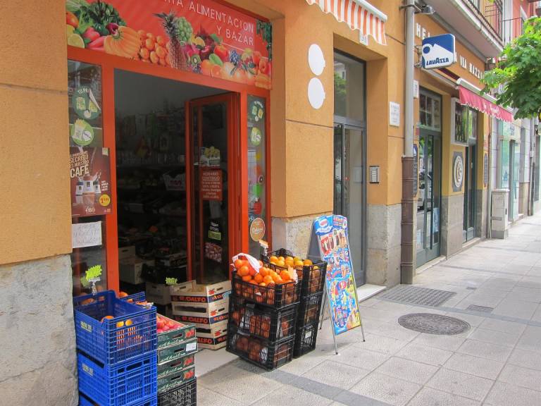 Las ventas del comercio minorista bajaron en la Comunitat Valenciana un 5,1 % en 2020