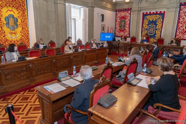 El Gobierno local exigirá el desvío de la línea ferroviaria de mercancías a su paso por Alumbres