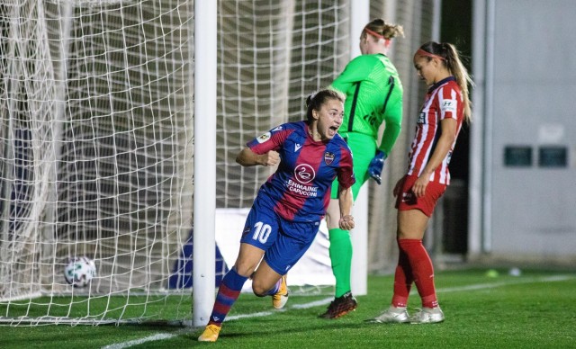 El Levante se venga de la final de la Supercopa