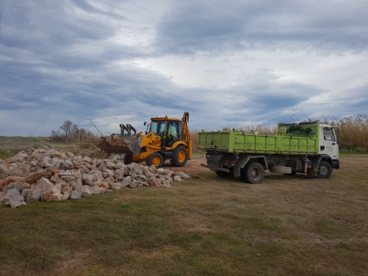 Sueca inicia las obras de mejora ambiental junto a las dunas de Motilla