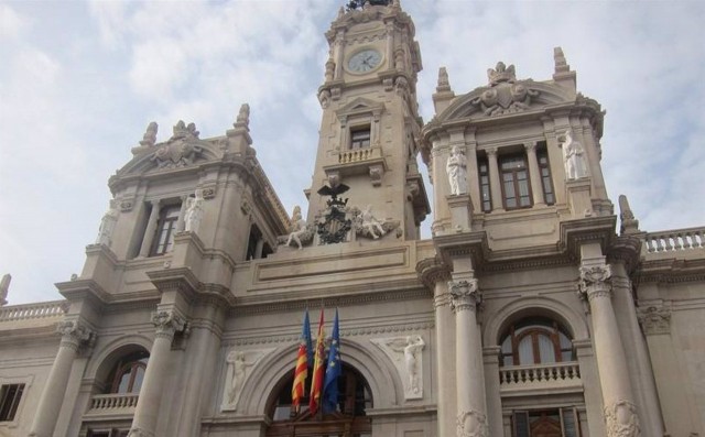  València aprueba la aportación de 4 millones al Plan Resistir de ayudas para autónomos y pymes