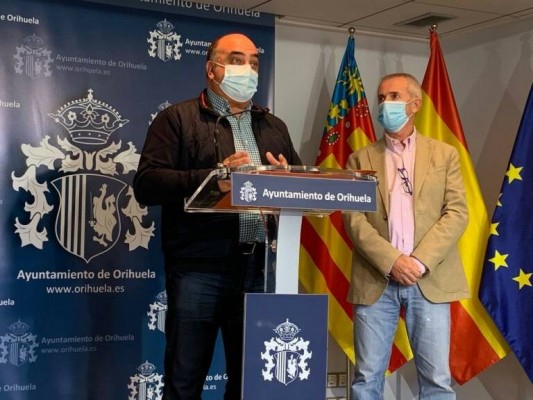 El edil de Sanidad de Orihuela rechaza dimitir y alega que entraba en grupos de vacunación

