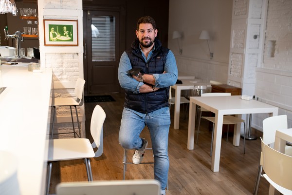 Q’ Tomas se traslada al local de Sierra Aitana y pega un volantazo hacia la carne a la brasa